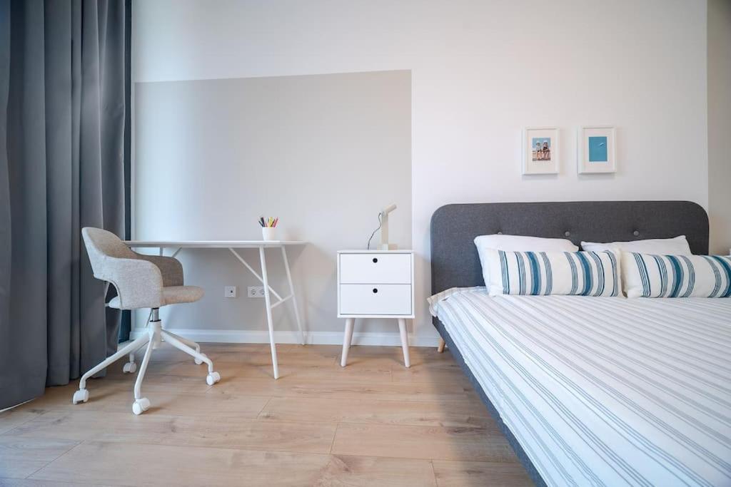 Mycampus 1 Bdrm, Stay 4, Free Parking, Garden, Self Check-In Sofia Eksteriør billede